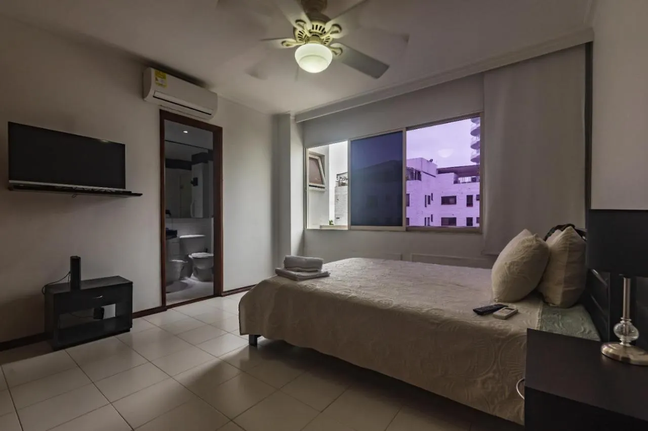 Cozy Castillogrande Beachfront Cartagena Apartment